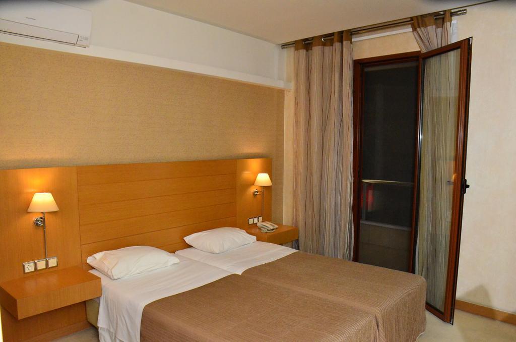 Deves Hotel Nafplio Eksteriør billede