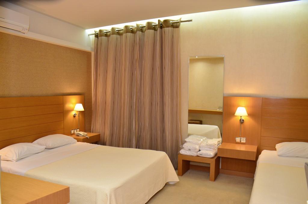 Deves Hotel Nafplio Eksteriør billede